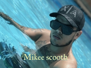 Mikee_scooth